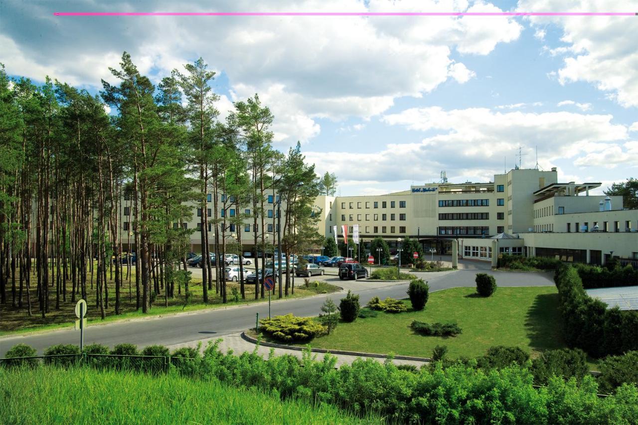 Hotel Wodnik Slok Bagian luar foto