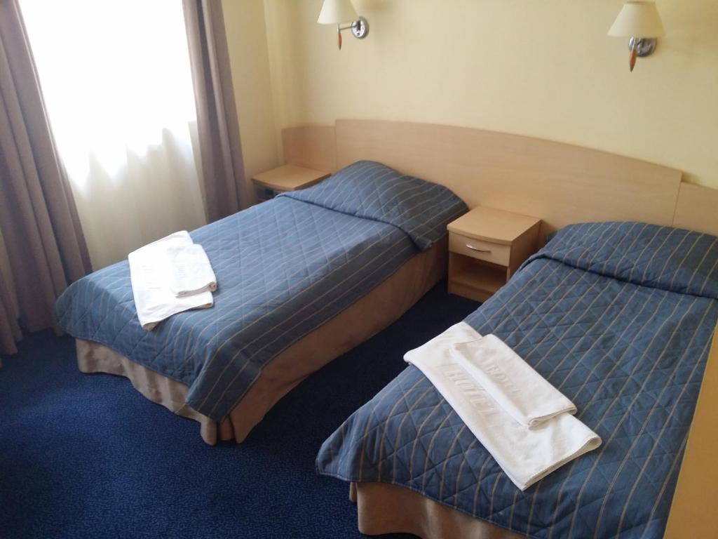Hotel Wodnik Slok Bagian luar foto