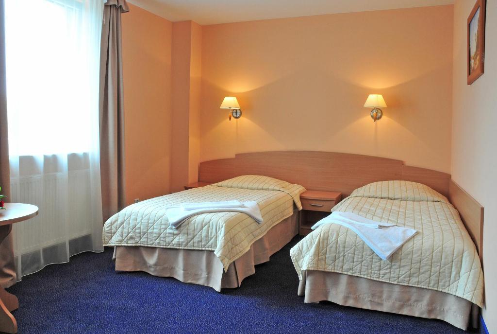 Hotel Wodnik Slok Bagian luar foto