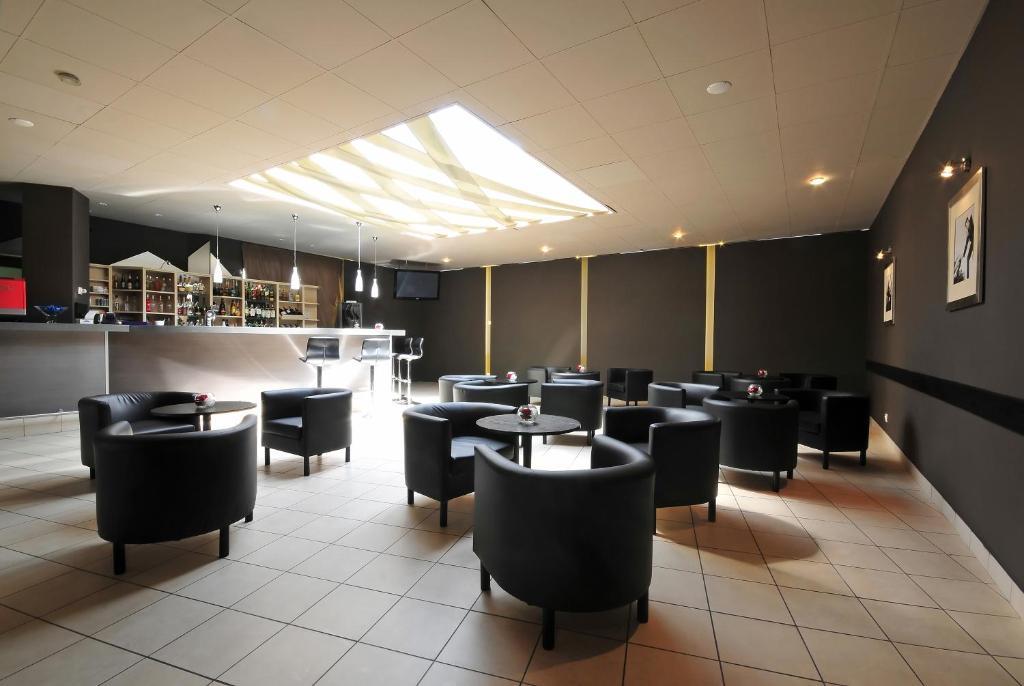 Hotel Wodnik Slok Bagian luar foto